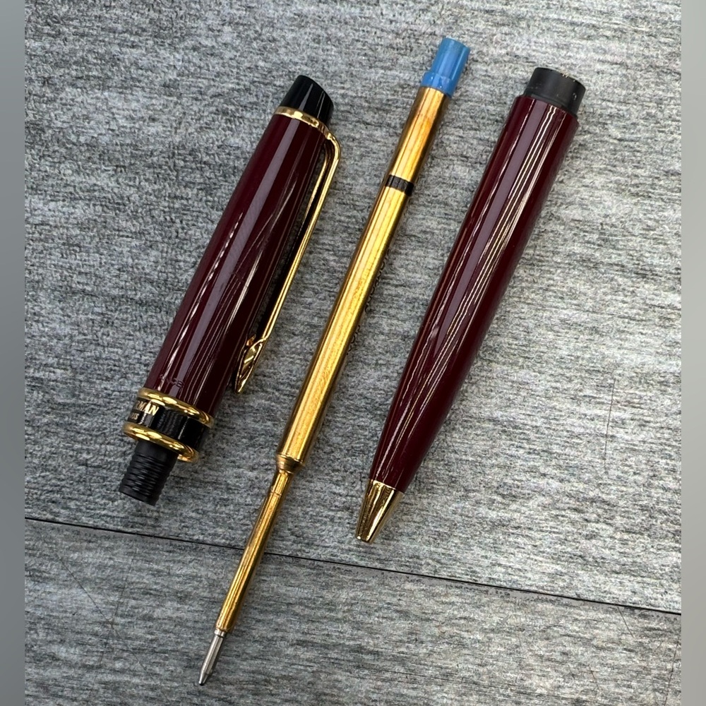 Waterman Expert Ballpoint Pen Bordeaux Red GT Paris France Medium Blue